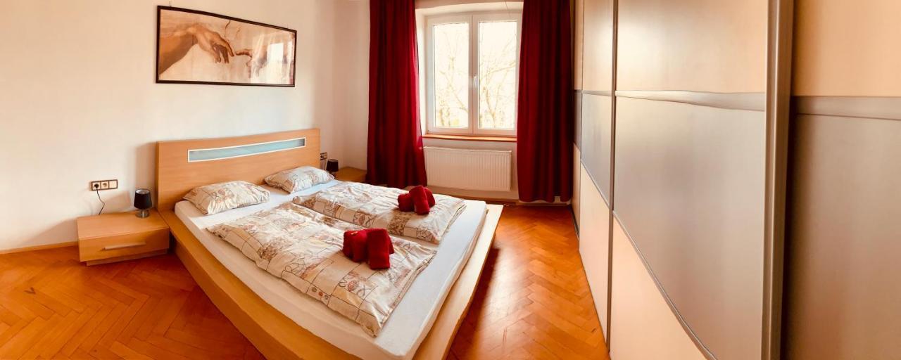 Apartment Klara. City Center. Free Parking Liptovský Mikuláš Exteriör bild
